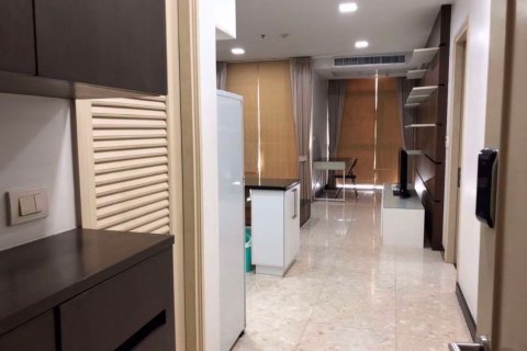 Condominio de 1 dormitorio en Khlong Toei, Bangkok, Tailandia № 63312 - foto 2