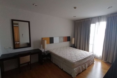 Condominio de 2 dormitorios en Din Daeng, Bangkok, Tailandia № 63313 - foto 5