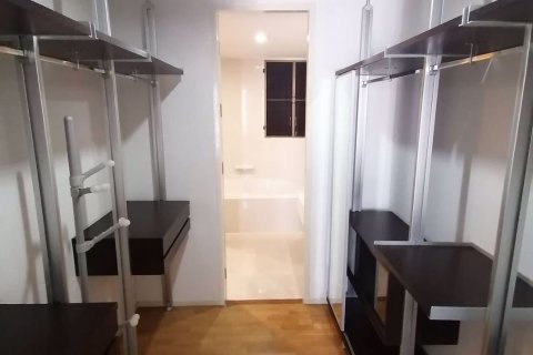 Condominio de 2 dormitorios en Din Daeng, Bangkok, Tailandia № 63313 - foto 7