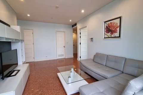 Condo in Watthana, Bangkok, Thailand, 3 bedrooms  № 200788 - photo 8