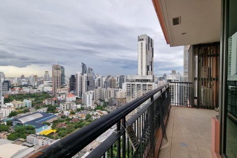 Condo in Watthana, Bangkok, Thailand, 3 bedrooms  № 200788 - photo 11