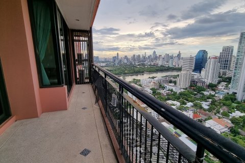 Condo in Watthana, Bangkok, Thailand, 3 bedrooms  № 200788 - photo 12
