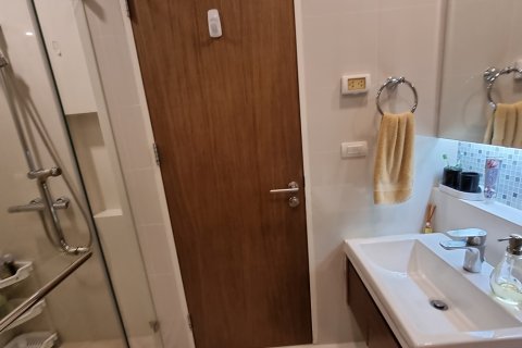 Condo in Watthana, Bangkok, Thailand, 2 bedrooms № 200789 - photo 2