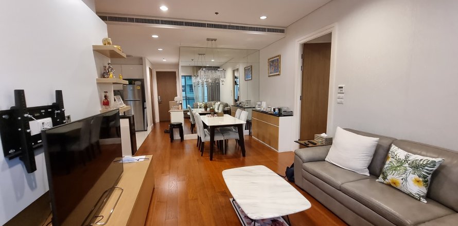 Condo in Watthana, Bangkok, Thailand, 2 bedrooms № 200789