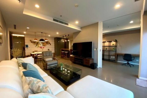 Condominio de 2 dormitorios en Khlong San, Bangkok, Tailandia № 138099 - foto 15