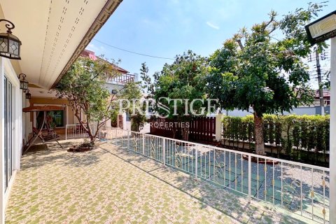 House in Pattaya, Thailand 5 bedrooms № 197743 - photo 22