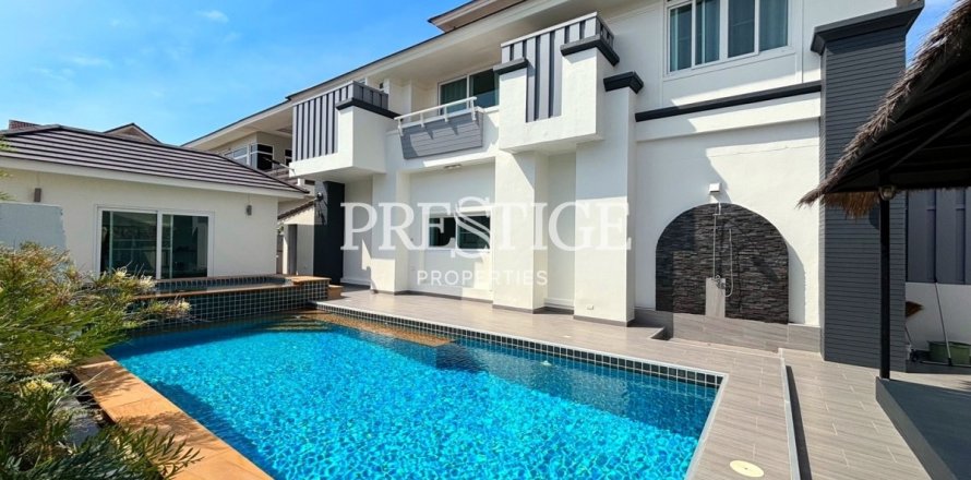 Maison à Pattaya, Thaïlande 5 chambres № 197741