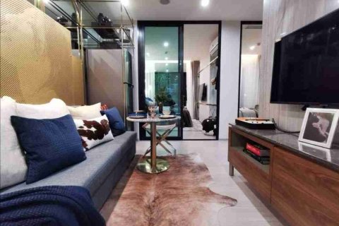 Condominio de 1 dormitorio en Bangkok, Tailandia № 208747 - foto 2