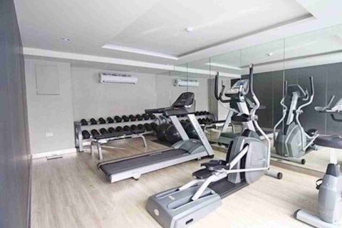 Condominio de 1 dormitorio en Thonburi, Bangkok, Tailandia № 208750 - foto 3