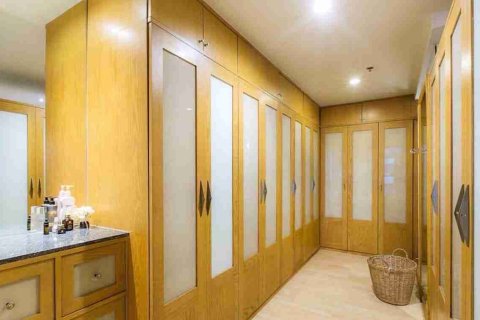 Condominio de 1 dormitorio en Bangkok, Tailandia № 208752 - foto 8
