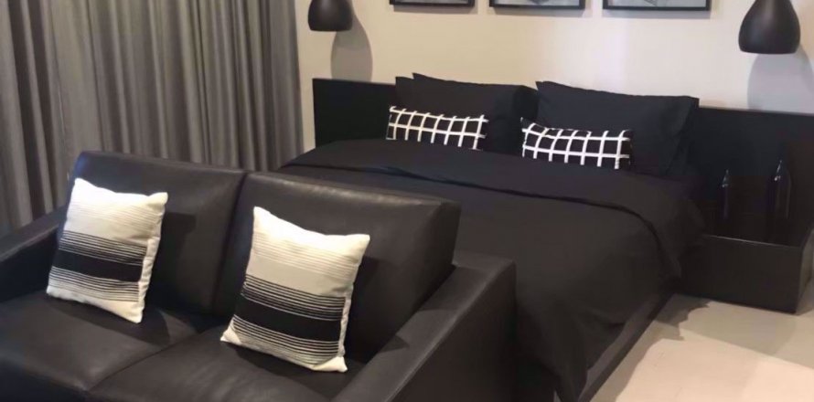 Condominio de 1 dormitorio en Bangkok, Tailandia en Noble Ploenchit № 51465
