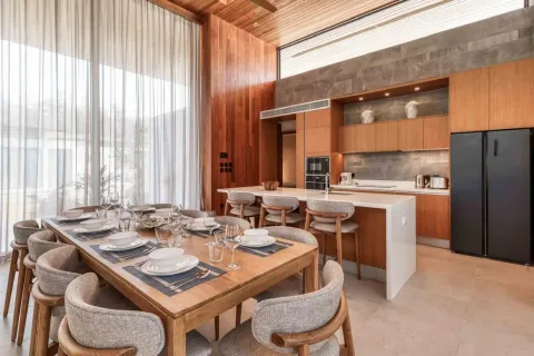 Casa de 5 dormitorios en Bang Tao, Tailandia № 153877 - foto 12