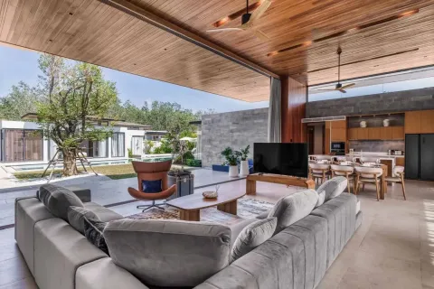 Casa de 5 dormitorios en Bang Tao, Tailandia № 153877 - foto 4