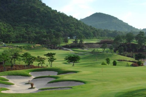 Casa de 4 dormitorios en Hua Hin, Tailandia № 180749 - foto 21