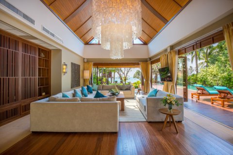 Casa de 5 dormitorios en Ko Samui, Tailandia № 180746 - foto 8