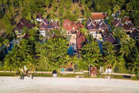 Casa de 5 dormitorios en Ko Samui, Tailandia № 180746