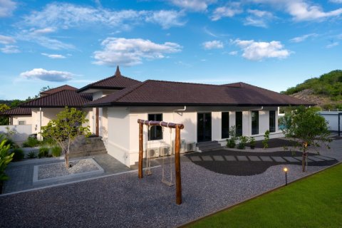 Casa de 5 dormitorios en Hua Hin, Tailandia № 180750 - foto 27