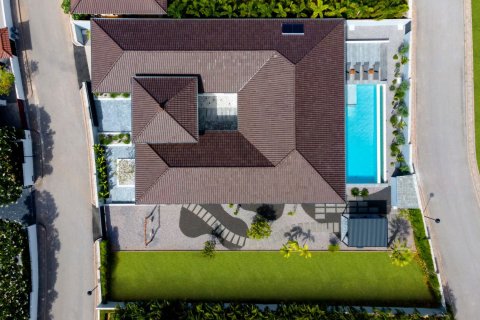 Casa de 5 dormitorios en Hua Hin, Tailandia № 180750 - foto 3