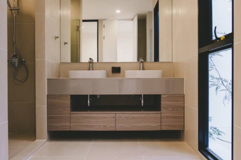 Casa de 3 dormitorios en Bangkok, Tailandia № 180748 - foto 5