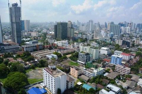 Condo in Bangkok, Thailand, 2 bedrooms  № 66960