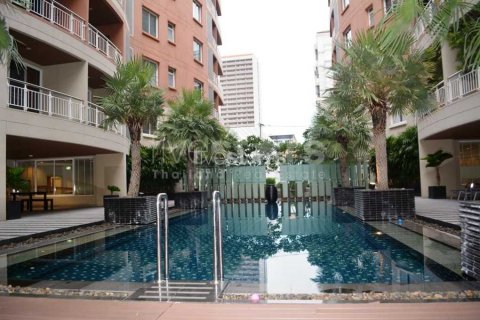 Condominio de 4 dormitorios en Bangkok, Tailandia № 66955 - foto 10