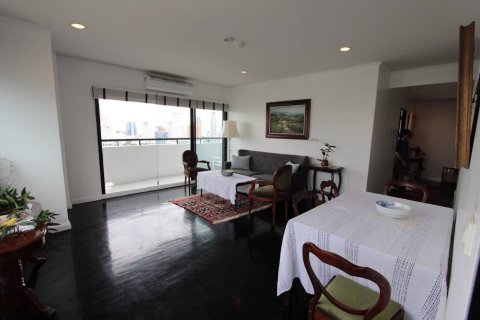 Condominio de 2 dormitorios en Watthana, Bangkok, Tailandia № 149890 - foto 2
