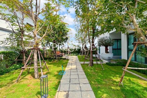 Casa de 3 dormitorios en Pattaya, Tailandia № 197695 - foto 29