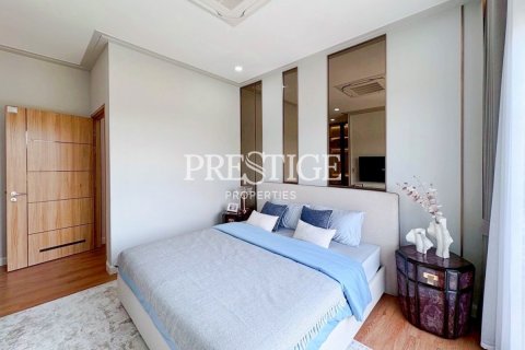 House in Pattaya, Thailand 4 bedrooms № 197692 - photo 21