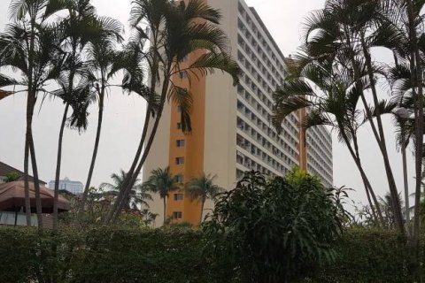 Estudio en el condominio en Jomtien Beach, Pattaya, Tailandia № 204305 - foto 12