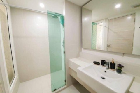 Condominio de 1 dormitorio en Jomtien Beach, Pattaya, Tailandia № 204302 - foto 5