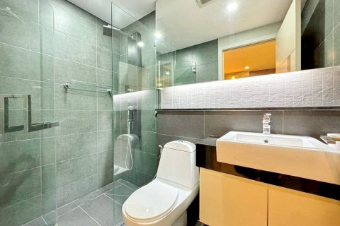 Condo in Pattaya, Thailand, 2 bedrooms № 161534 - photo 11