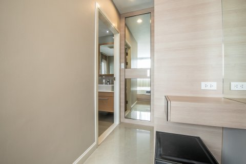 Condominio de 1 dormitorio en Bangkok, Tailandia № 144058 - foto 11