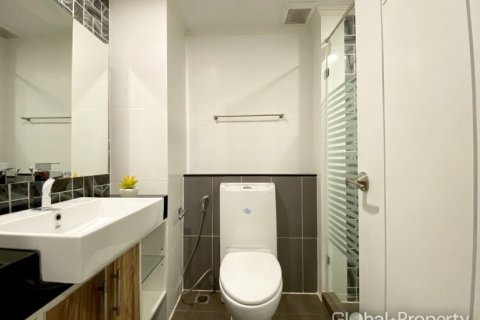 Estudio en el condominio en Pattaya, Tailandia № 205443 - foto 12