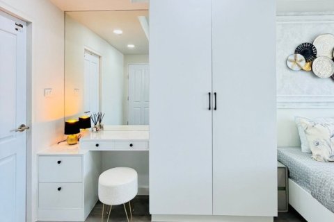 Condominio de 1 dormitorio en Pattaya, Tailandia № 205442 - foto 4
