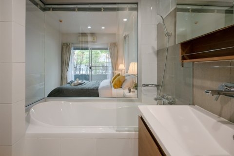 Condominio de 2 dormitorios en Bangkok, Tailandia № 142974 - foto 12