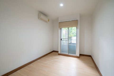 Condominio de 2 dormitorios en Bangkok, Tailandia № 142974 - foto 14