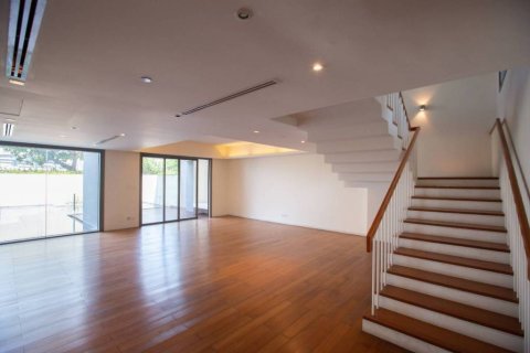 Condominio de 4 dormitorios en Bangkok, Tailandia № 147012 - foto 7