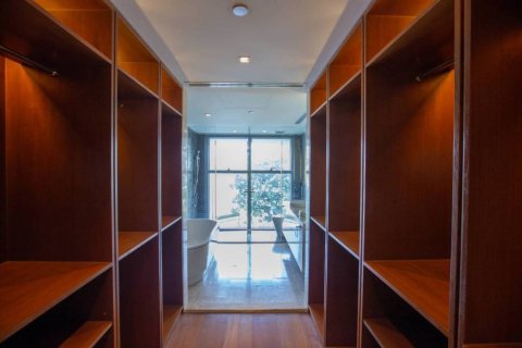 Condominio de 4 dormitorios en Bangkok, Tailandia № 147012 - foto 8