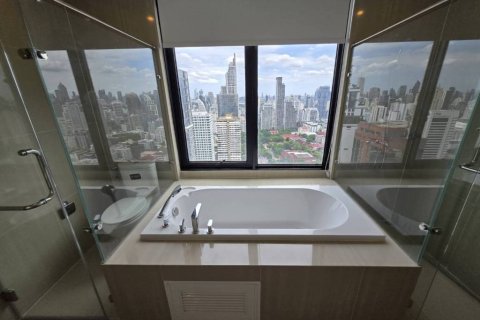 Condominio de 5 dormitorios en Bangkok, Tailandia № 147008 - foto 3