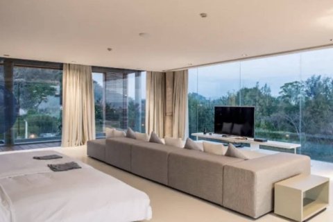 Chalet de 5 dormitorios en Hua Hin, Tailandia № 147010 - foto 4