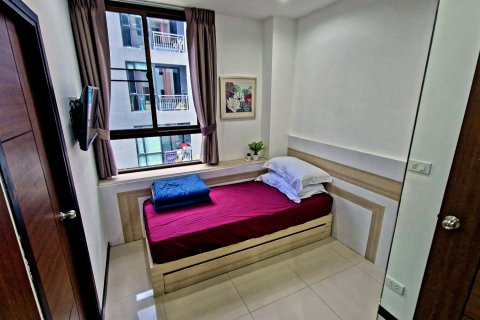 Condo in Phuket, Thailand, 2 bedrooms № 167466 - photo 13