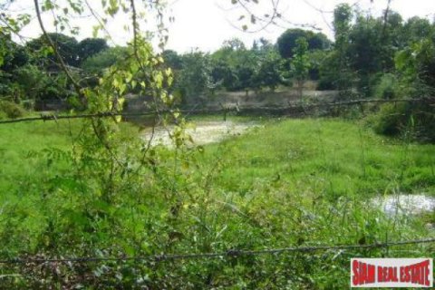 Terreno 248 m2 en Chiang Dao, Tailandia № 202596 - foto 4