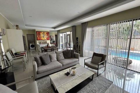 Villa in Pattaya, Thailand 3 Schlafzimmer № 113992