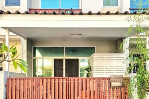 Townhouse in Bangkok, Thailand 3 bedrooms № 119238