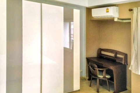 Adosado de 3 dormitorios en Bangkok, Tailandia № 119238 - foto 10