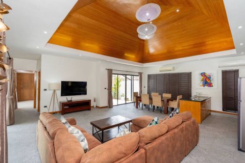 Chalet de 3 dormitorios en Phuket, Tailandia № 119241 - foto 7
