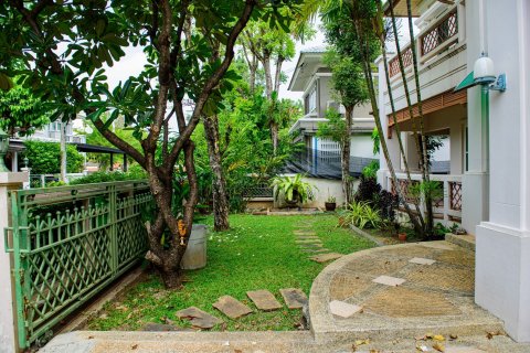 Maison à Min Buri, Bangkok, Thaïlande 4 chambres № 141835 - photo 5
