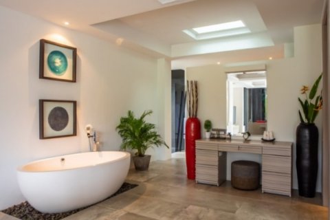 Chalet de 4 dormitorios en Phuket, Tailandia № 191203 - foto 8