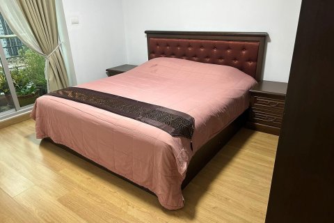 Condominio de 2 dormitorios en Chatuchak, Bangkok, Tailandia № 153140 - foto 4