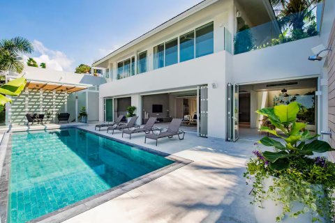 Villa in Phuket, Thailand 4 Schlafzimmer № 141156 - Foto 26